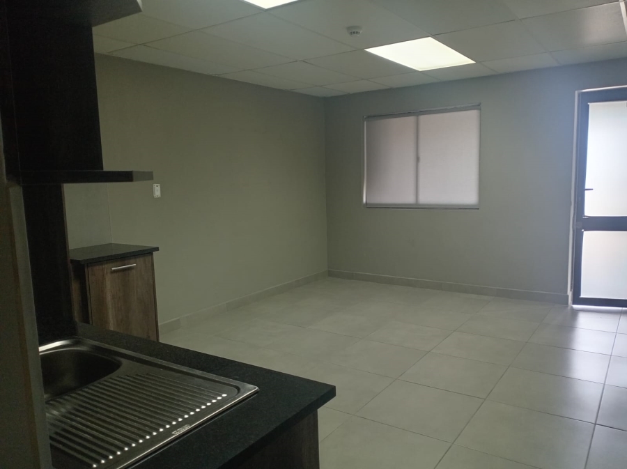 To Let 2 Bedroom Property for Rent in Quigney Eastern Cape
